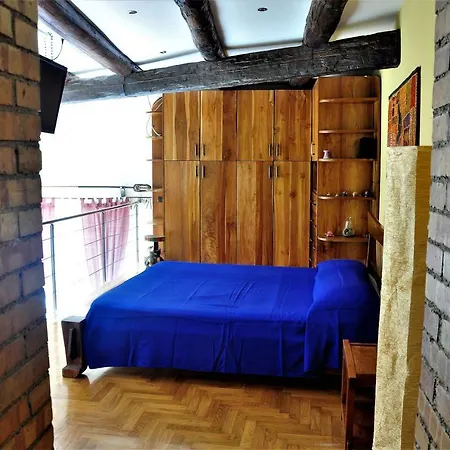 Monticelli Apartment *