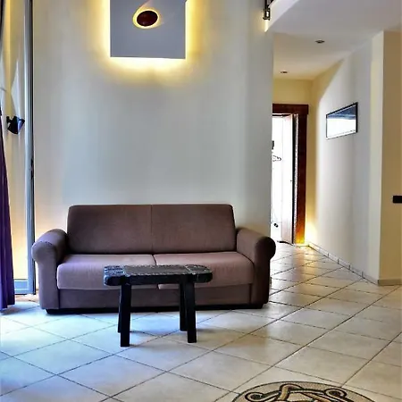 Monticelli Apartment